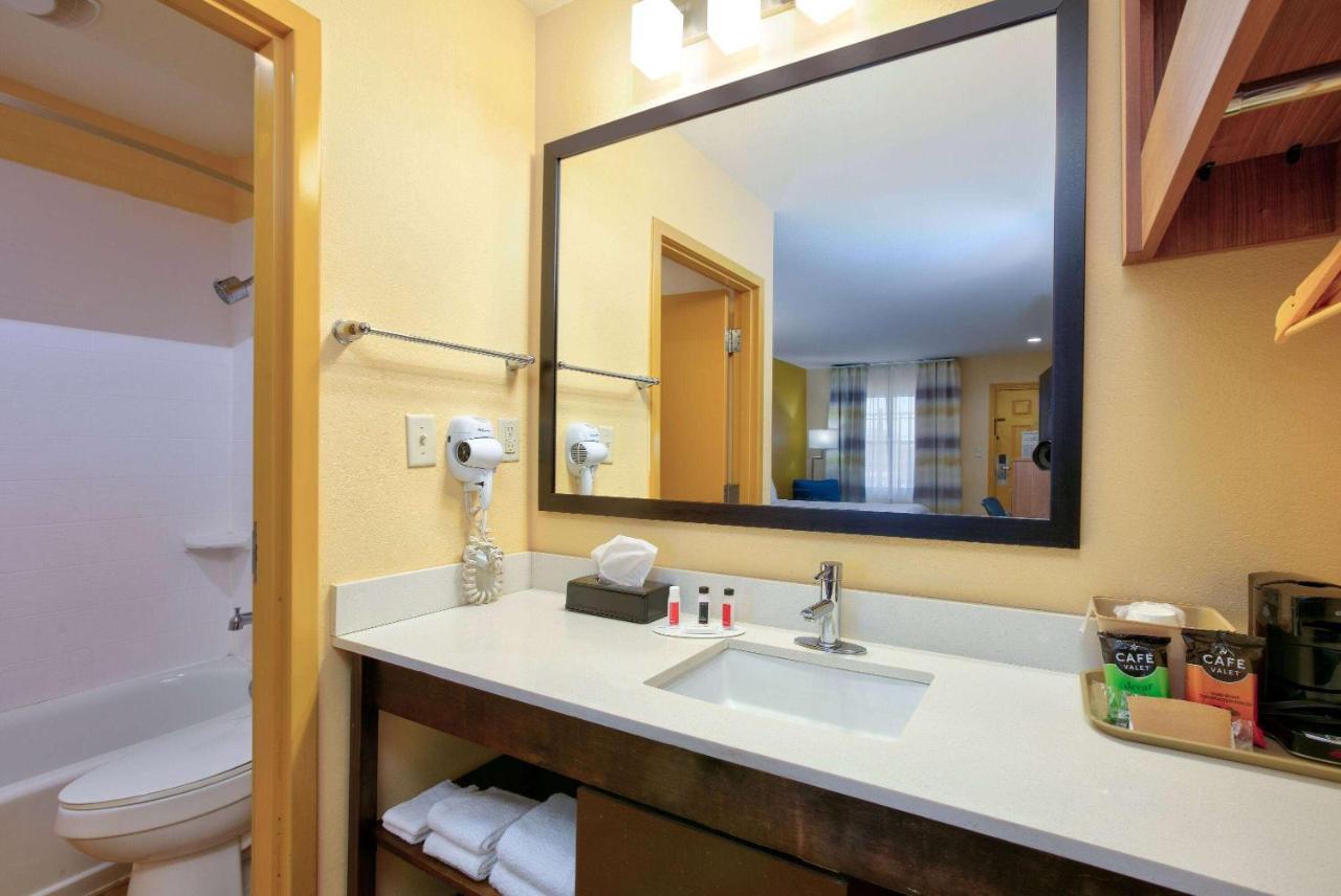 Days-Inn By Wyndham Batesville Ar Zewnętrze zdjęcie