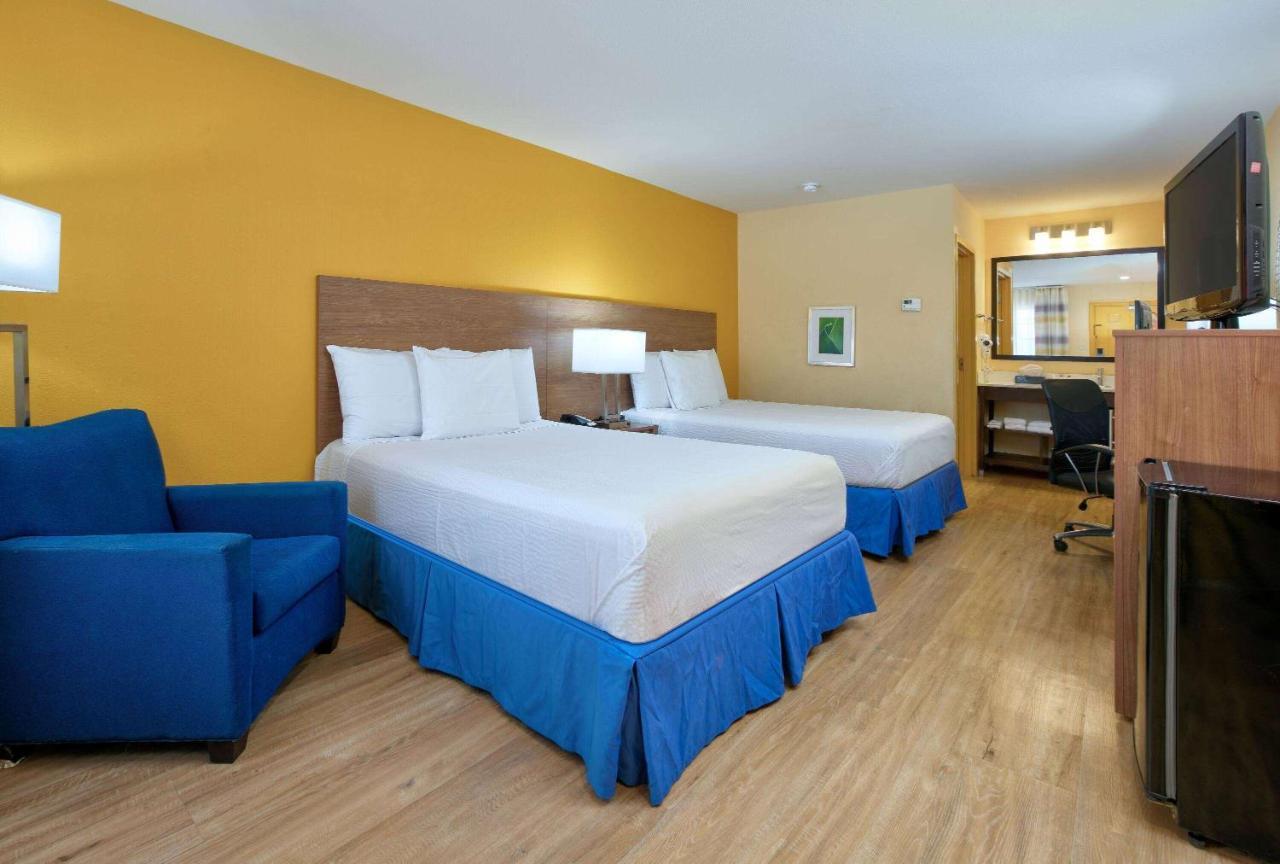 Days-Inn By Wyndham Batesville Ar Zewnętrze zdjęcie