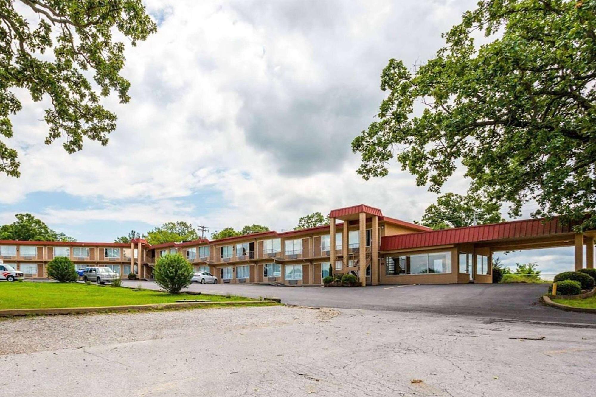 Days-Inn By Wyndham Batesville Ar Zewnętrze zdjęcie